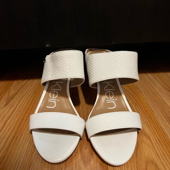 Calvin klein size 6 white - Picture 2 of 3